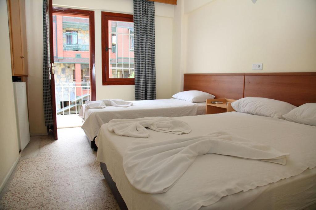 Tug Hotel Kusadası Zewnętrze zdjęcie